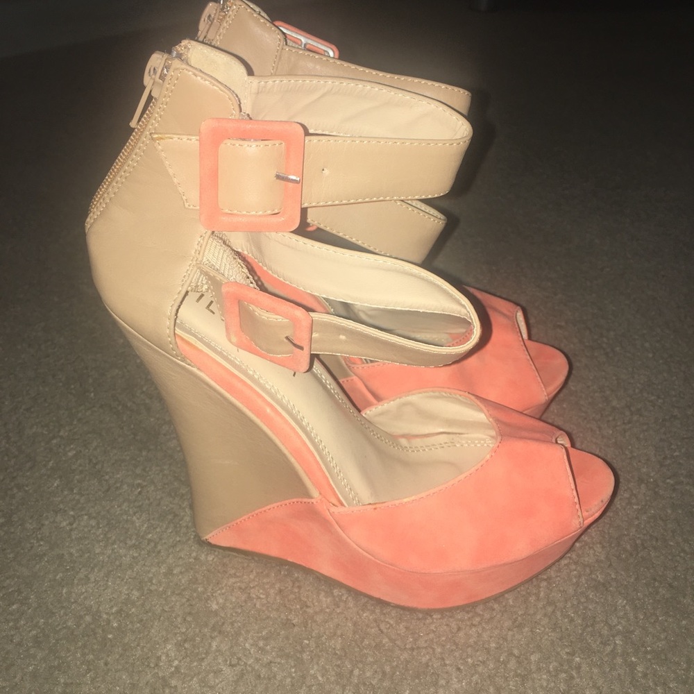 Liliana wedges peach and tan peep toe
